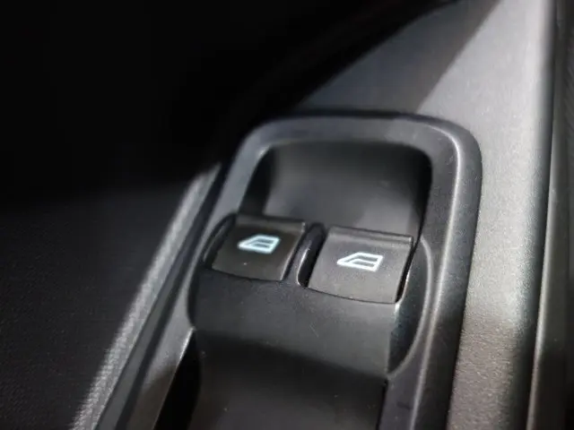 KA - 1.0 TI-VCT SE MANUAL