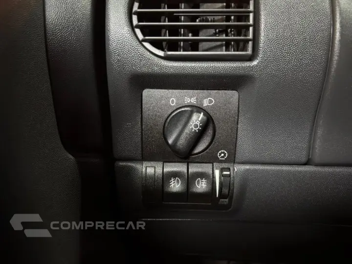 CORSA 1.8 MPFI SS 8V FLEX 4P MANUAL