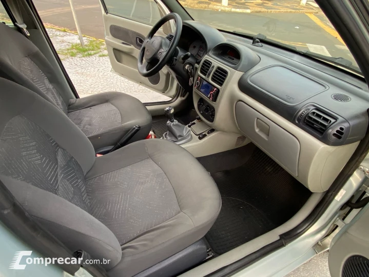CLIO 1.0 Privilége Sedan 16V