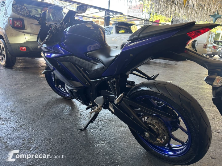 YZF R-3