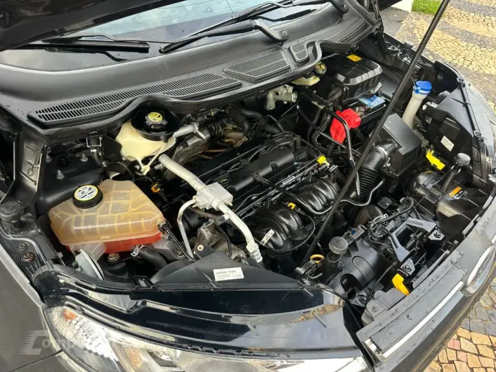 EcoSport TITANIUM 1.6 16V Flex 5p