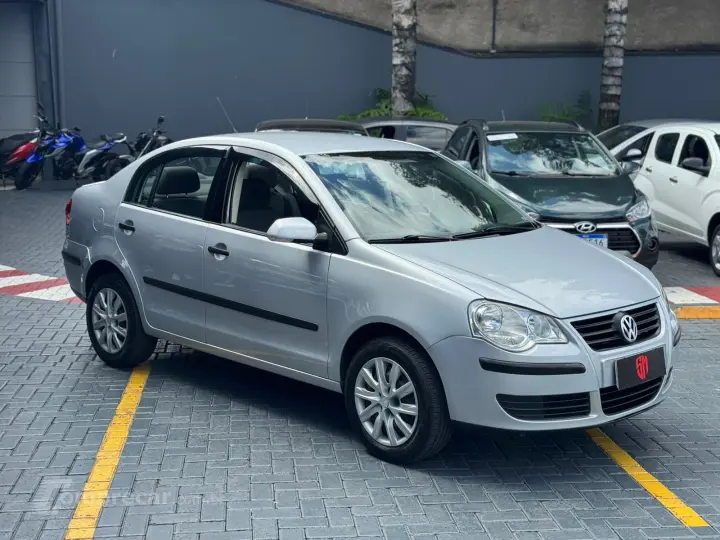 POLO SEDAN 1.6 MI 8V
