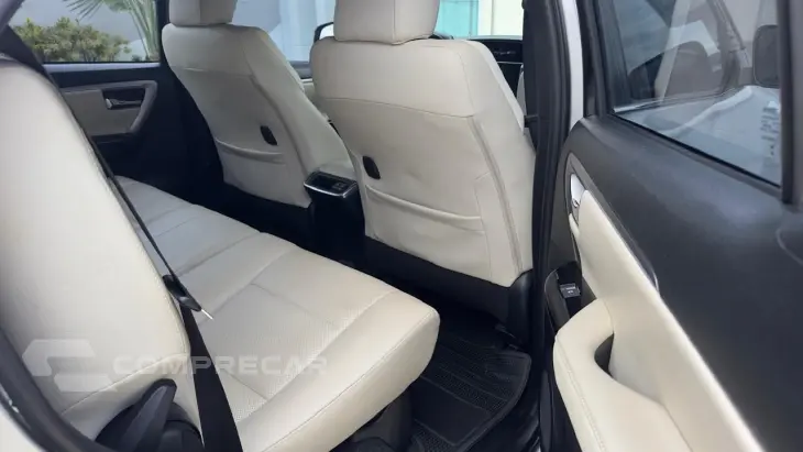 HILUX SW4 2.8 D-4d Turbo Diamond 7L 4X4