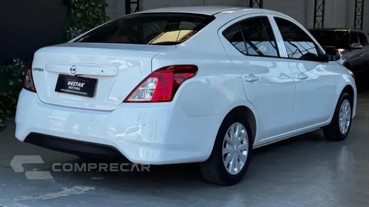 VERSA Special Ed. 1.6 16V FlexStart Aut.