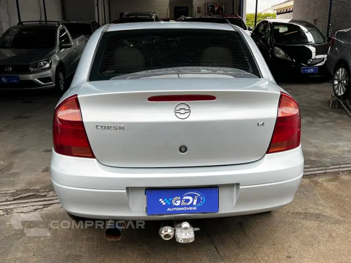 CORSA 1.4 MPFI Premium Sedan 8V