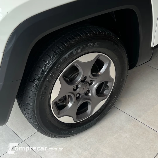 Renegade STD 1.8 4x2 Flex 16v Aut.