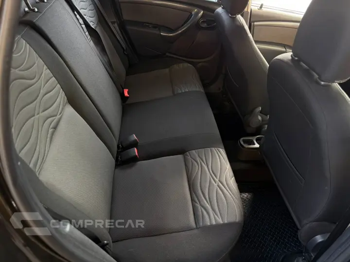 DUSTER TECHROAD 2.0 Hi-Flex 16V Aut.
