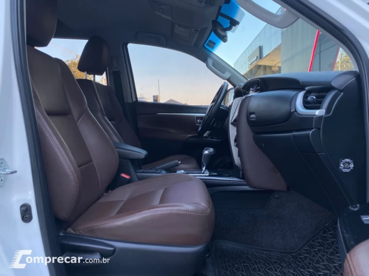 HILUX SW4 2.7 SR 4X2 16V