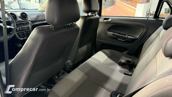 VOYAGE 1.0/1.0 City Mi Total Flex 8V 4p