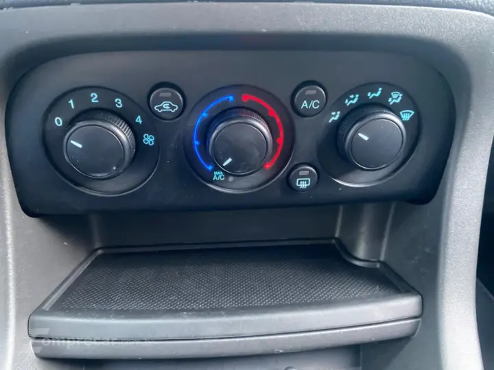 KA 1.0 TI-VCT FLEX SE MANUAL