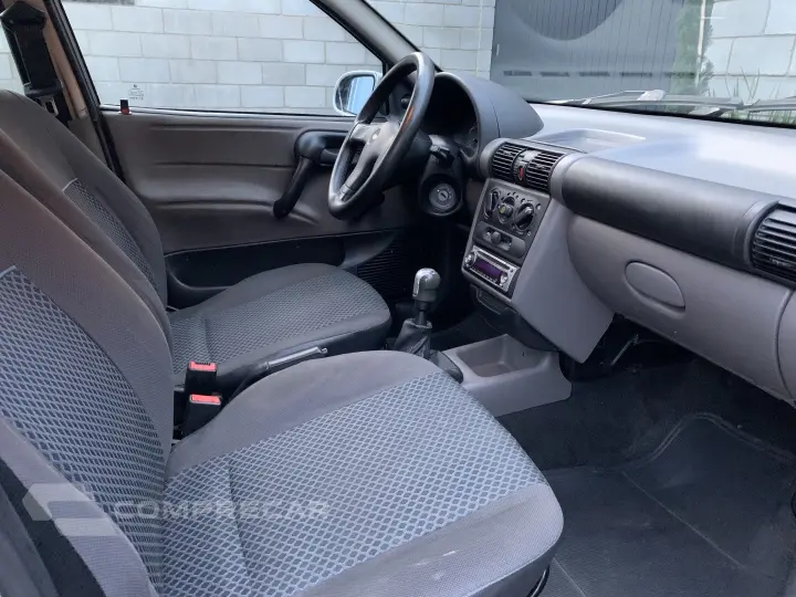 CLASSIC 1.0 MPFI LS 8V FLEX 4P MANUAL