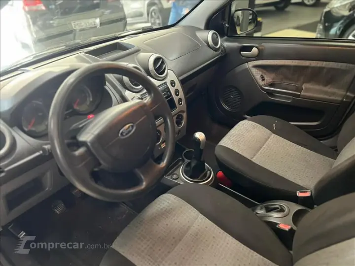 FIESTA 1.6 MPI Sedan 8V