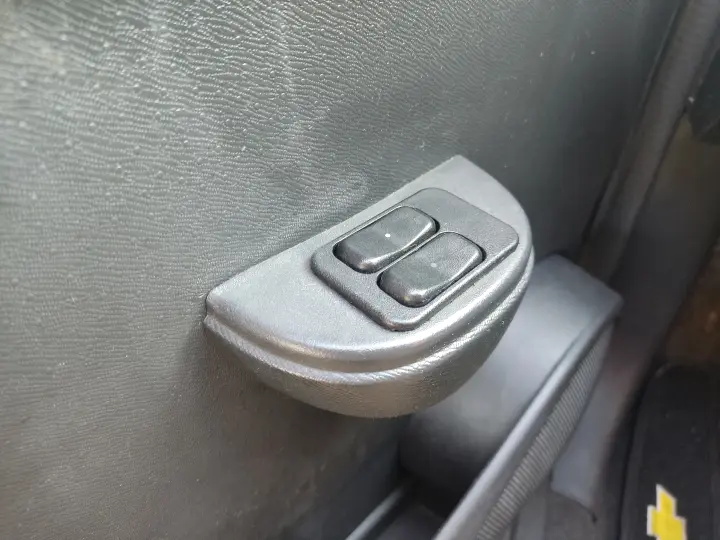 CELTA 1.0 MPFI LT 8V