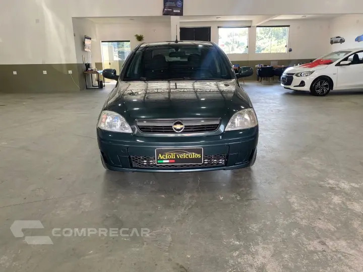 Corsa 1.4 Mpfi Premium Sedan 8V Flex 4P Manual