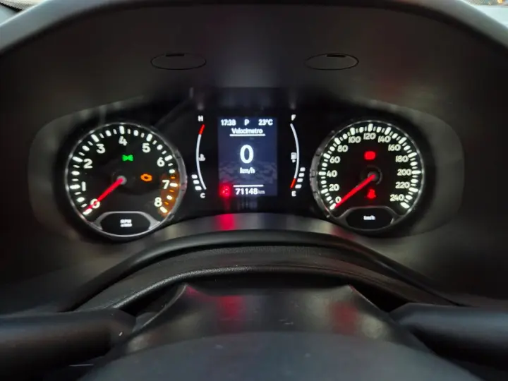 Renegade Longitude 1.8 4x2 Flex 16V Aut.