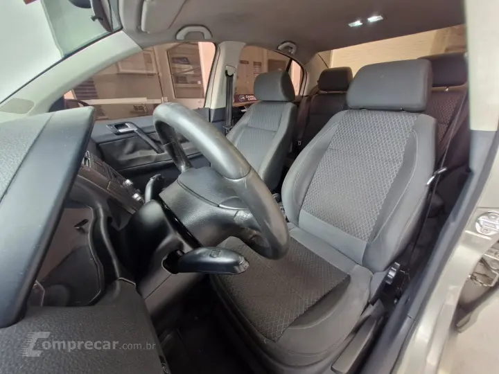 POLO SEDAN 2.0 MI Comfortline 8V
