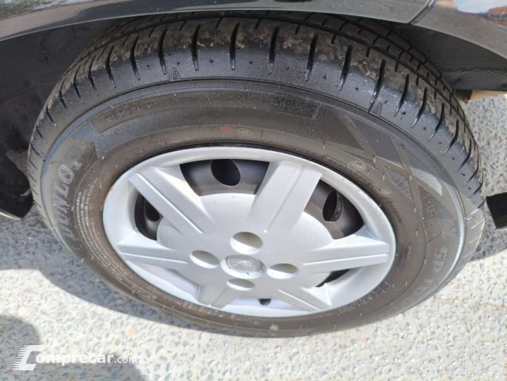 Classic Sedan 1.0 4P VHCE FLEX LS