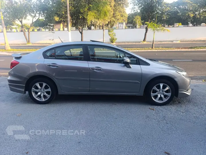 CIVIC 2.0 EXR 16V