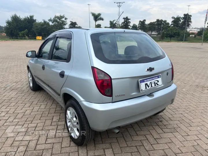 CELTA 1.0 MPFI Life 8V