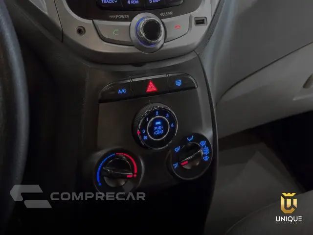 HB20S - 1.6 COMFORT PLUS 16V 4P MANUAL
