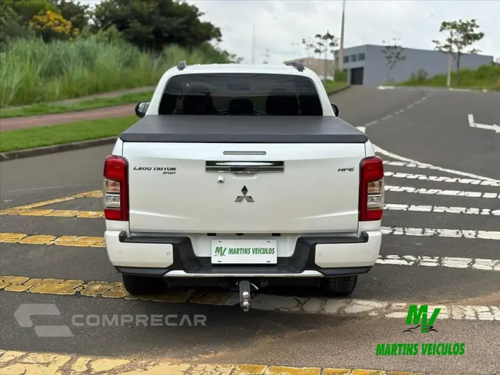 L200 TRITON 2.4 16V TURBO DIESEL SPORT HPE CD 4P