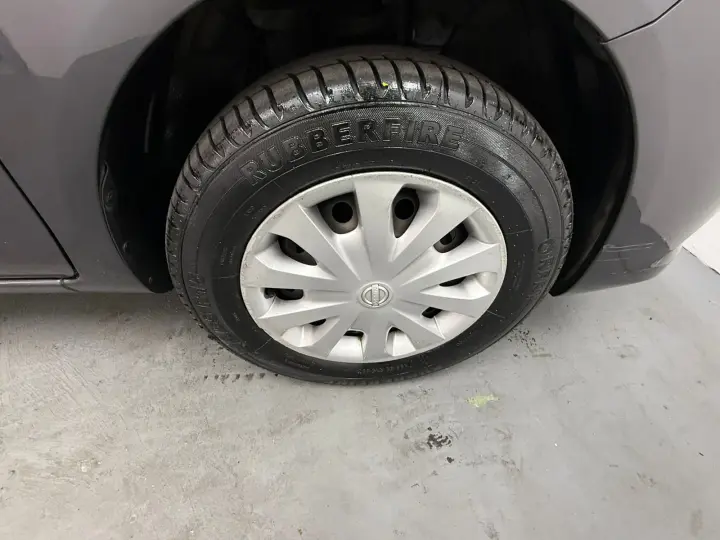 VERSA 1.0 12V FlexStart 4p Mec.