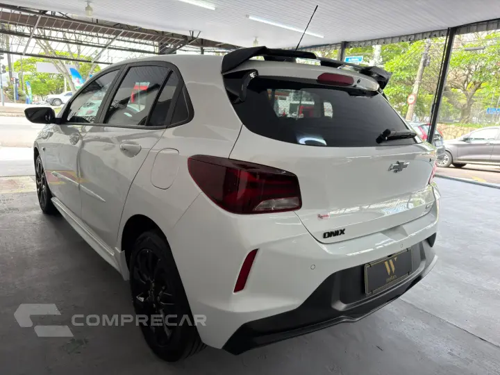 ONIX 1.0 Turbo RS