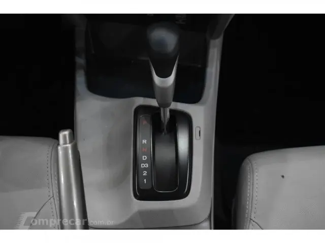 CIVIC - 1.8 LXS 16V 4P AUTOMÁTICO