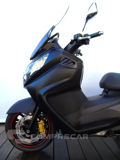 DAFRA MAXSYM 400i