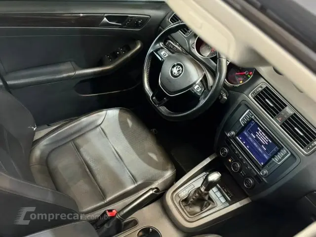 JETTA - 2.0 COMFORTLINE 4P TIPTRONIC