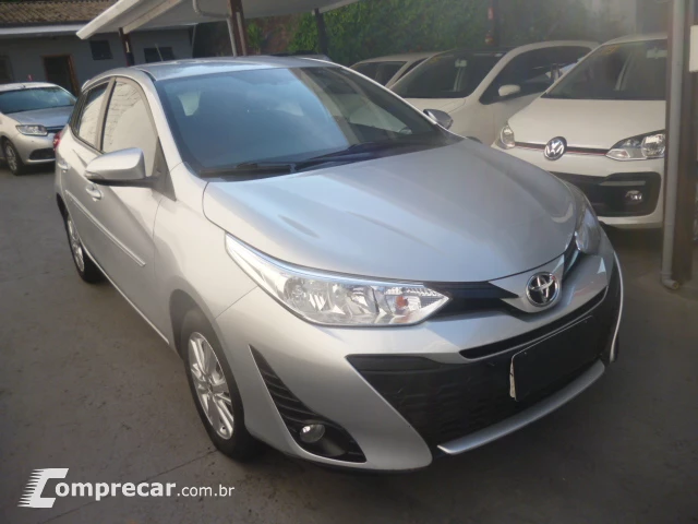 YARIS 1.3 16V XL
