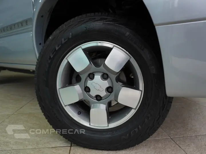 S10 2.4 MPFI EXECUTIVE 4X2 CD 8V FLEX 4P MANUAL