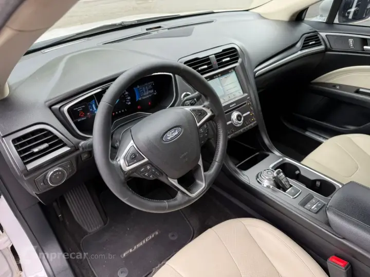 Fusion Titanium 2.0 145cv Aut. (Híbrido)