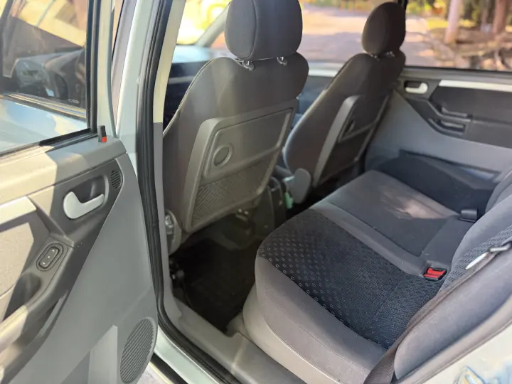 MERIVA 1.8 MPFI Premium 8V