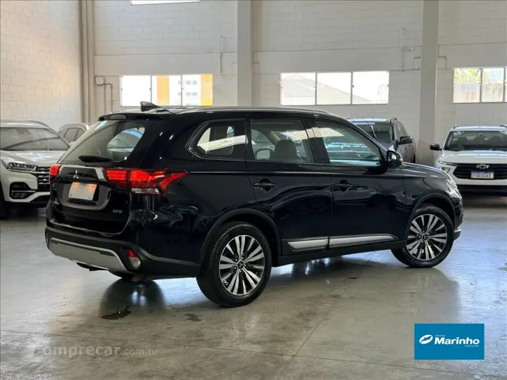 OUTLANDER 2.0 MIVEC GASOLINA HPE AUTOMÁTICO