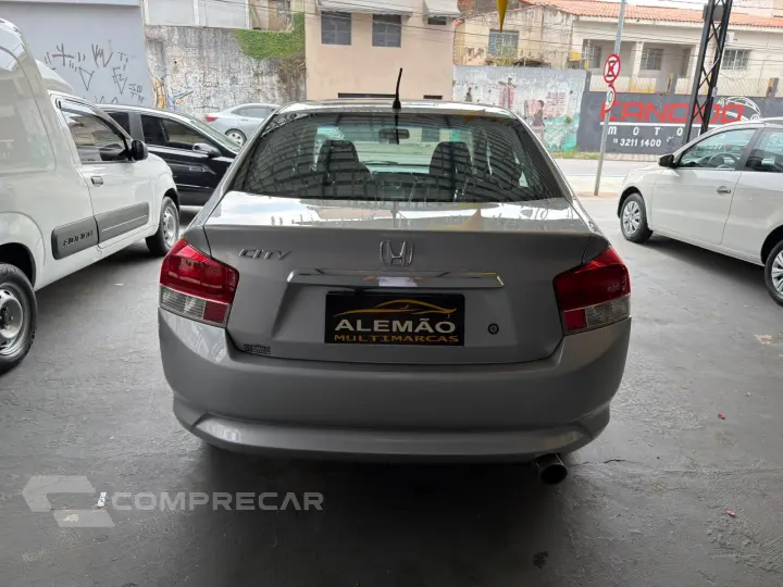 CITY 1.5 LX Sedan 16V