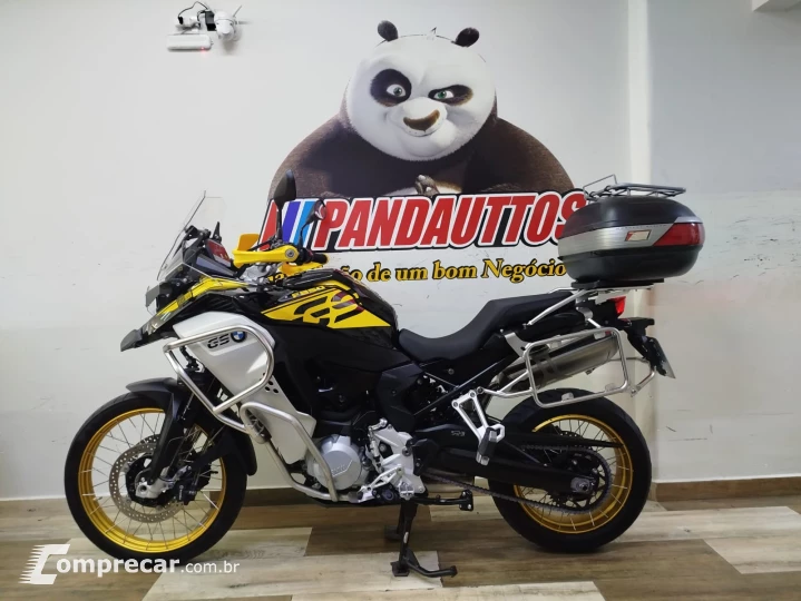 F 850 GS ADVENTURE 40 ANOS