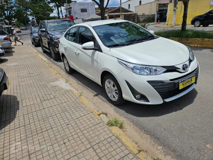 Yaris Sedan 1.5