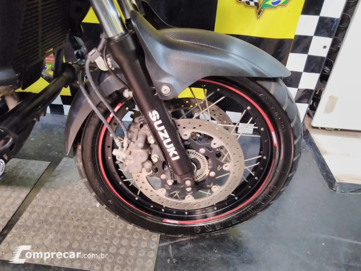 V-strom 650