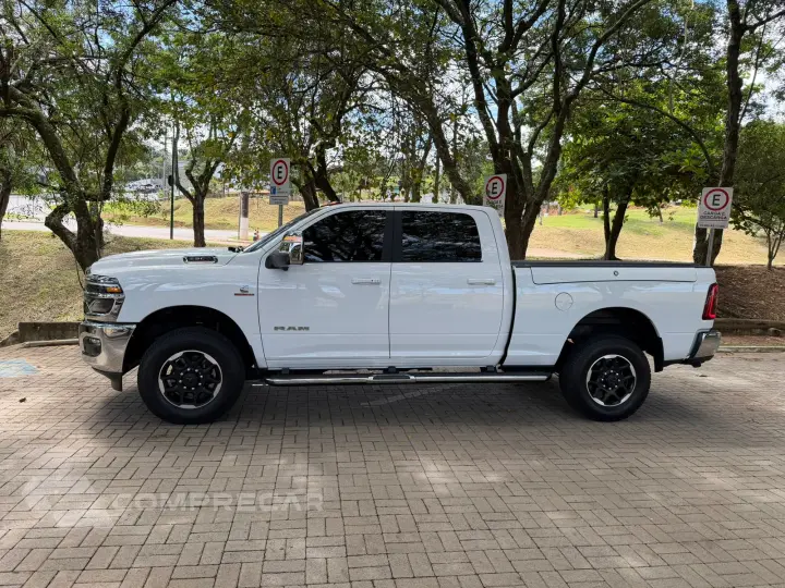 2500 6.7 I6 Turbo Laramie CD 4X4