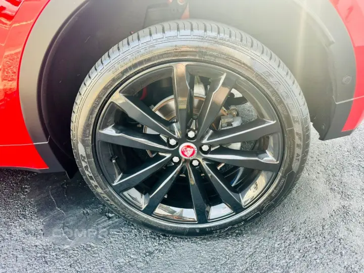 E-Pace R-Dynamic SE 2.0 AWD 300cv Aut.