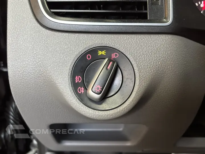 FOX 1.6 MI HIGHLINE 8V FLEX 4P AUTOMATIZADO