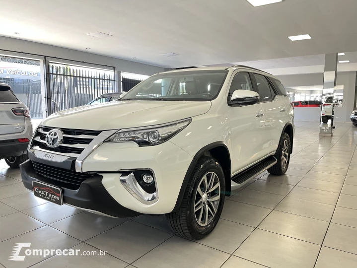 HILUX SW4 2.8 SRX 4X4 7 Lugares 16V Turbo Intercooler