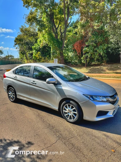 CITY 1.5 DX Sedan 16V