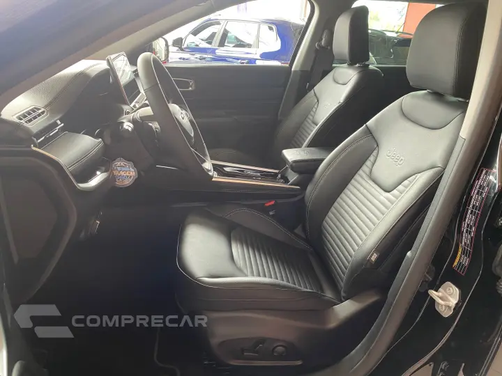 COMMANDER 1.3 T270 Turbo Longitude