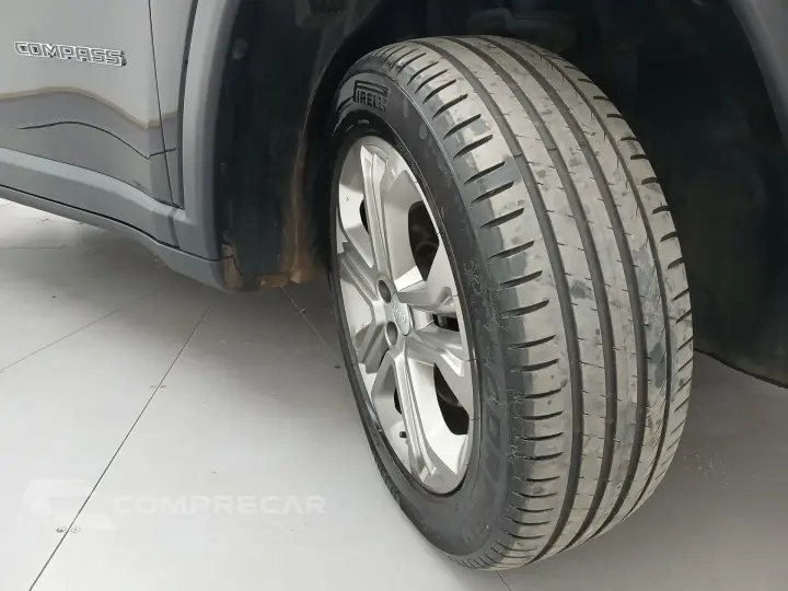 COMPASS 2.0 TD350 TURBO DIESEL LONGITUDE AT9