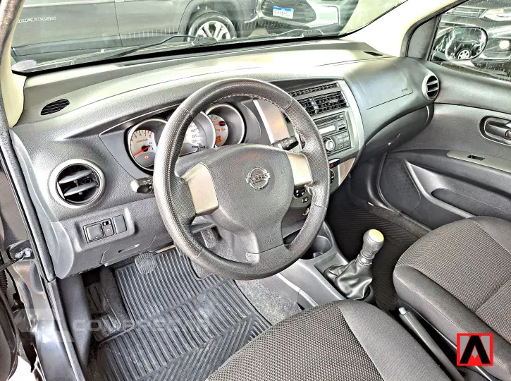 GRAND LIVINA 1.8 S 16V