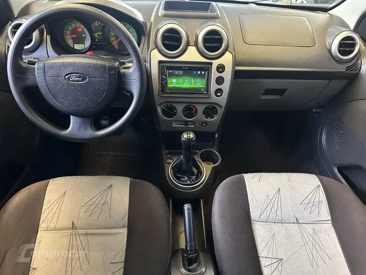 FIESTA 1.6 MPI Hatch 8V