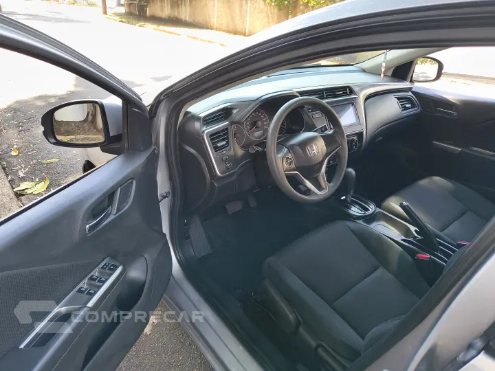 CITY 1.5 LX Sedan 16V