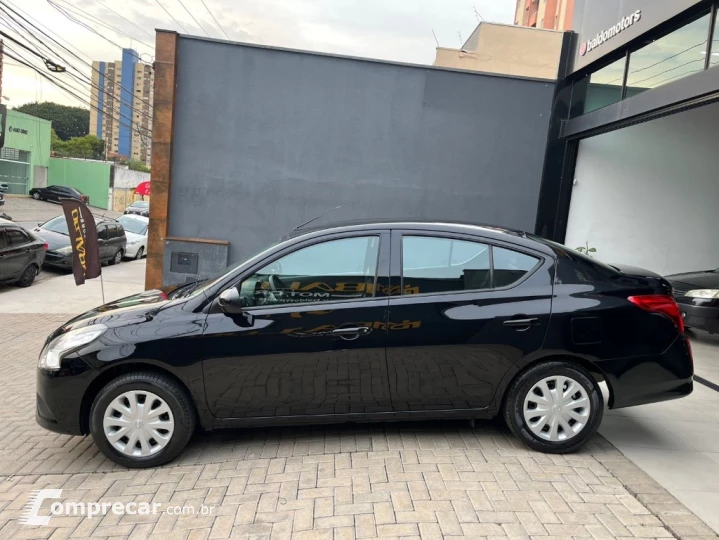 VERSA 1.0 12V FlexStart 4p Mec.